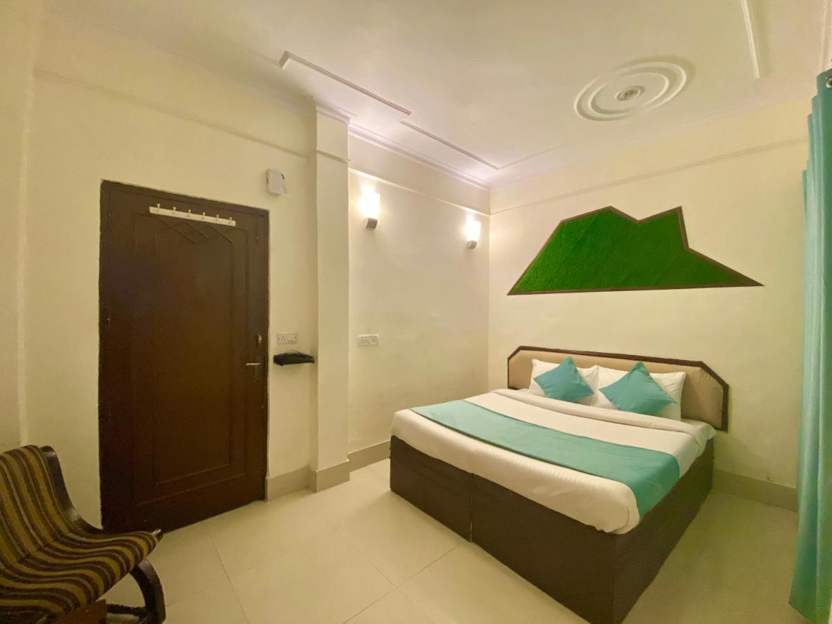 Riversun Hotel Mall Road Масурі Екстер'єр фото