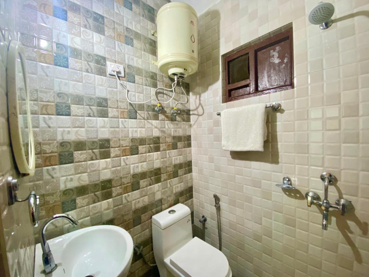 Riversun Hotel Mall Road Масурі Екстер'єр фото